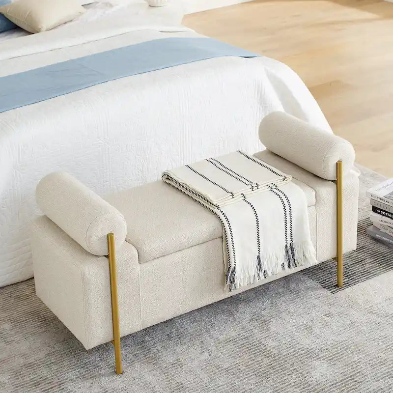 Banc de rangement capitonné Accoudoirs cylindriques Rangement avec couvercle relevable Tissu bouclé Rembourrage en éponge épaisse Structure en bois Pieds en métal doré