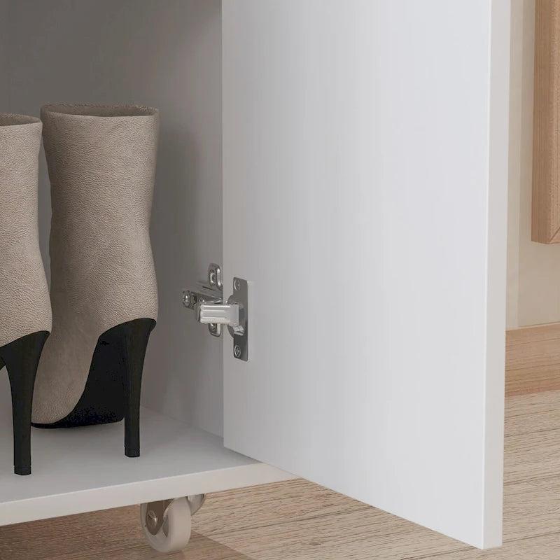 Meuble à chaussures haut double porte huit étagères intérieures trois réglables contient 24 paires quatre roulettes poignées bouton rond MDF