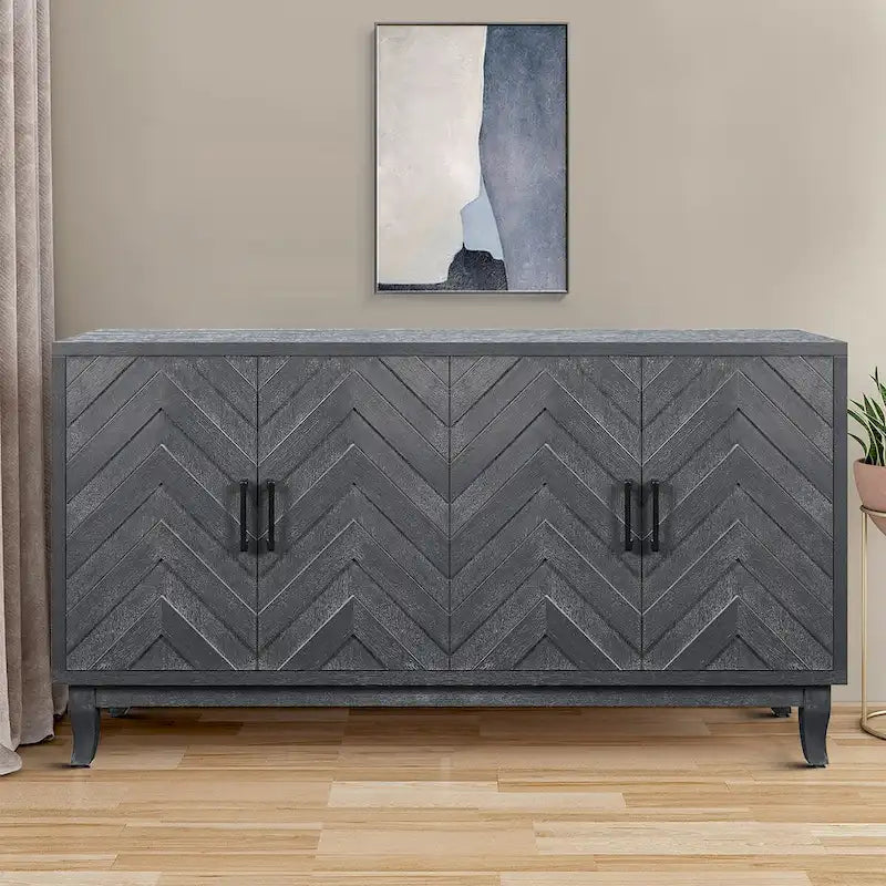 Buffet quatre portes Panneaux de porte en bois de chevron Poignées de barre noires Pieds coniques Fini gris foncé antique vieilli Patins de protection pour le sol