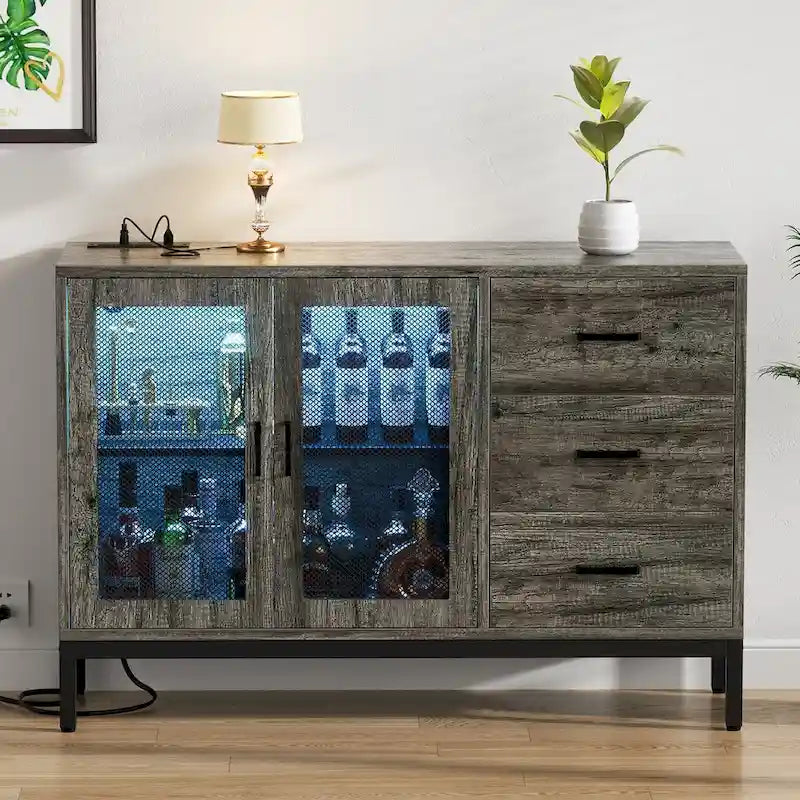 Buffet vaisselier trois tiroirs porte grillagée étagère réglable multiprise intégrée lumières LED RVB Bois composite E1 Supports métalliques